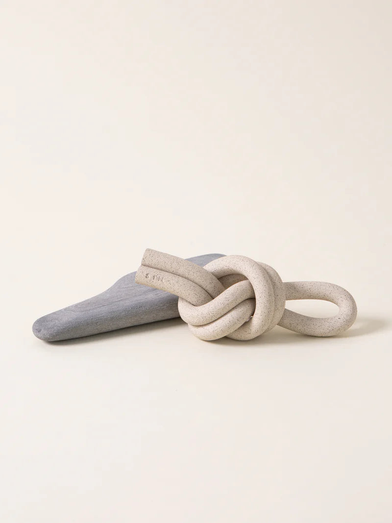 Overhand Knot - Raw Speckled